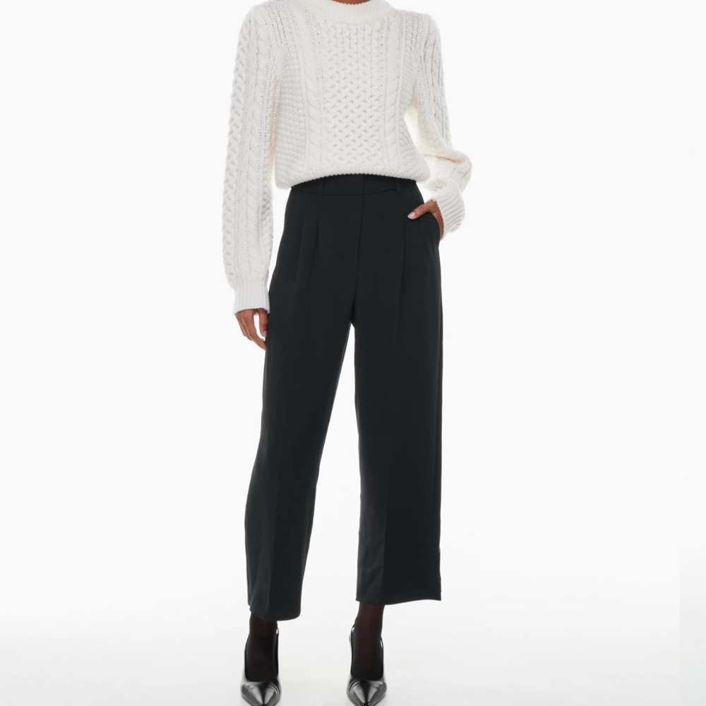 Aritzia effortless crop pant